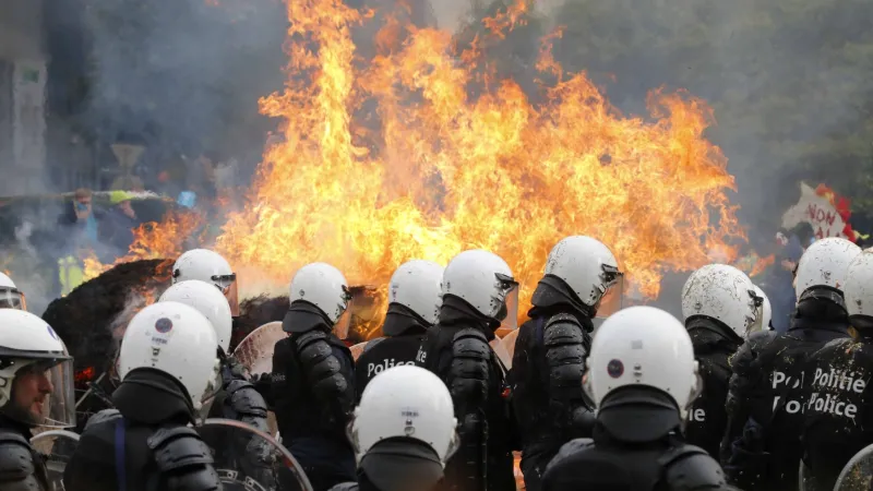 Zemědělci v Bruselu protestují kvůli mléku