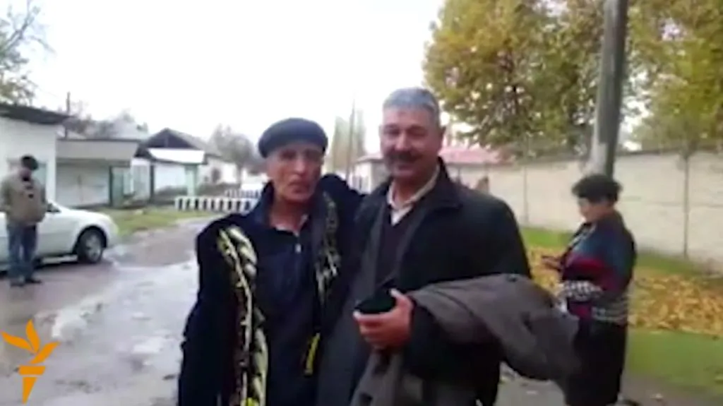 Uzbecký politický vězeň Murod Jurajev po propuštění