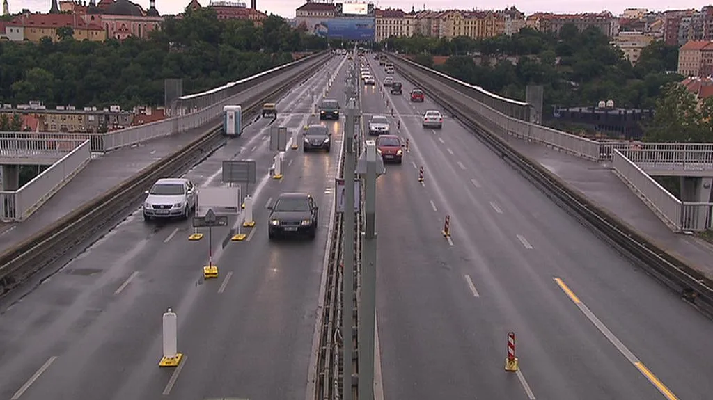 Omezení na Nuselském mostě