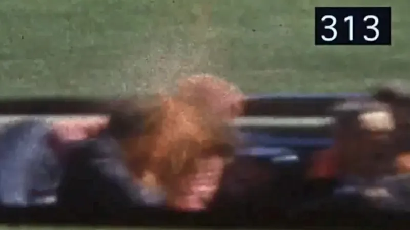 Atentát na prezidenta Kennedyho v Zapruderově filmu