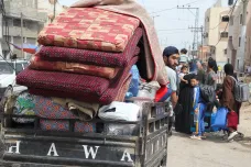 Izrael vyzývá k další evakuaci Rafahu, napětí panuje i na severu Pásma Gazy