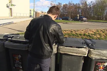 Zaplaťte za odpad, vzkazuje magistrát zahraničním studentům