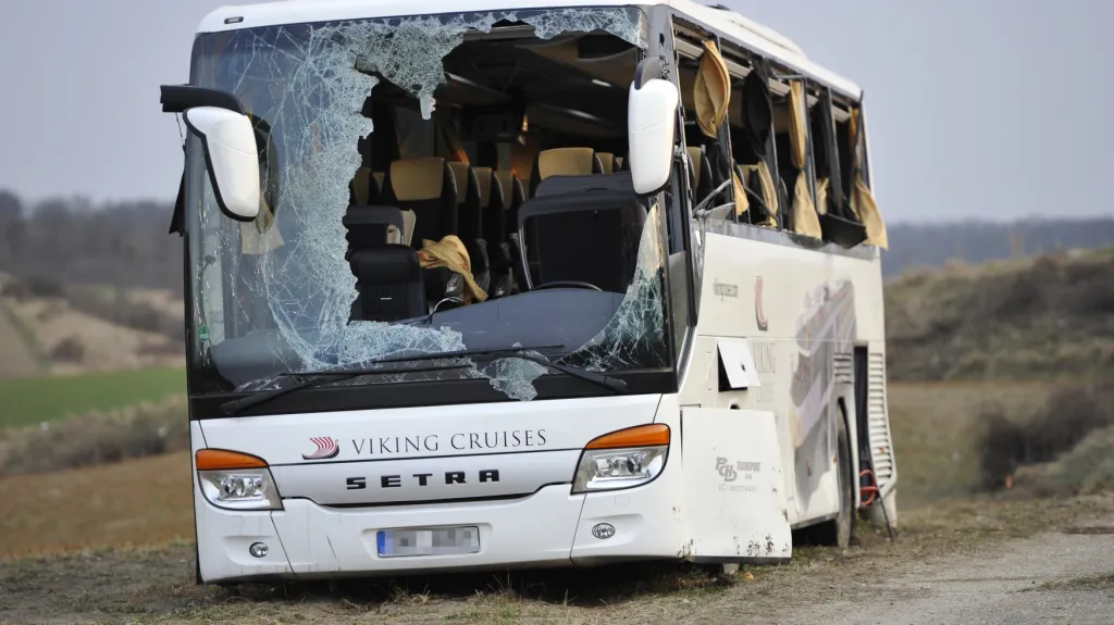 Nehoda českého autobusu u rakouského Mistelbachu