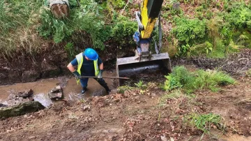 Šumavský národní park čistí koryto Schwarzenberského kanálu