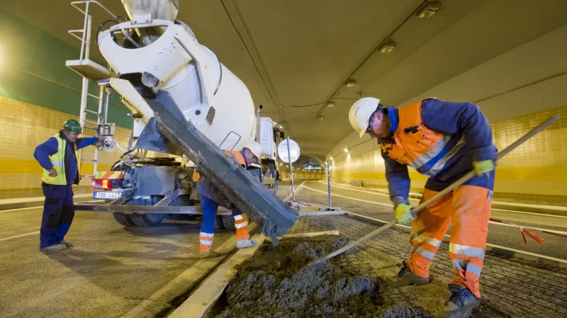 Stavba tunelu Blanka