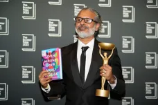 Bookerovu cenu vyhrála „krutě vtipná“ satira z občanské války na Srí Lance 