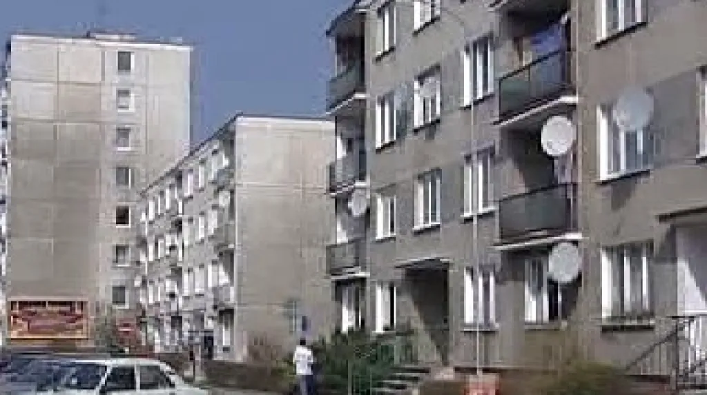 Panelové domy ve Staré Roli