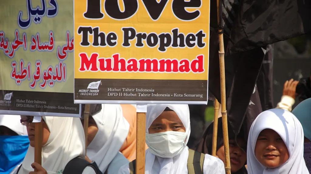 Demonstrace proti Charlie Hebdo v Indonésii