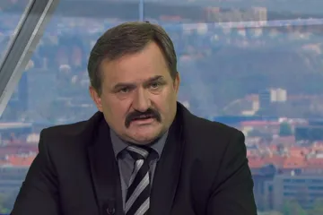 Kauza Metyl: Policie prověřuje i starší kauzy s nelegálním lihem