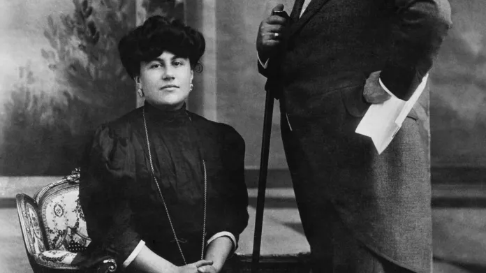 Emma Destinnová a Enrico Caruso (1907)