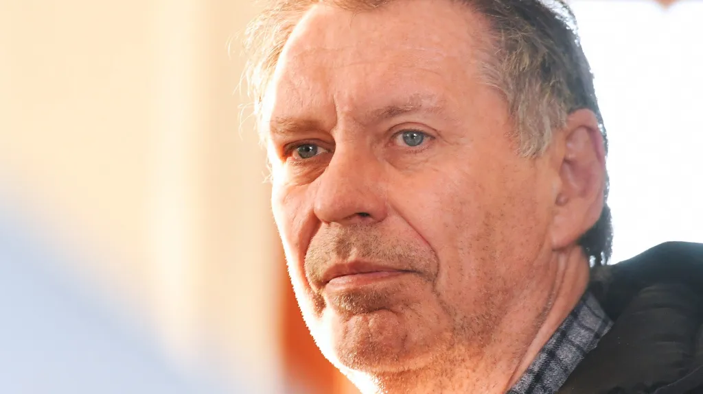 Pavel Hlávka u plzeňského soudu v únoru 2022
