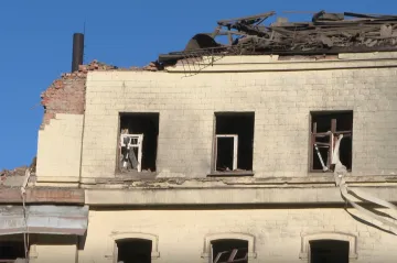 Reportéři ČT natáčeli v Avdijivce i nemocnici, jejíž pacienti se chtějí vrátit do boje proti ruským agresorům