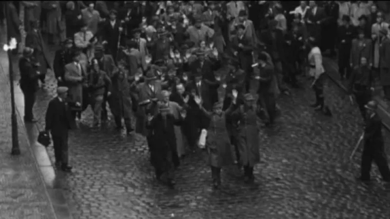 Z Bitvy o rozhlas: Němečtí civilisté (zdroj: ČRo)