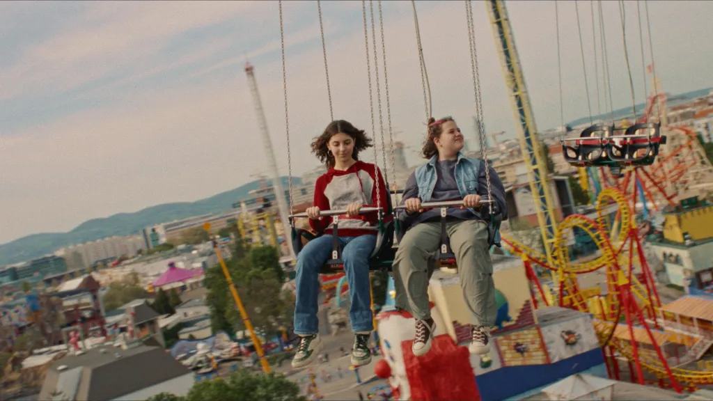 Zahajovací snímek Když se bojíš, dej si srdce do pusy a usměj se