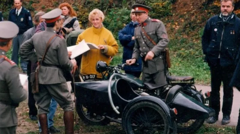 Darina Levová na natáčení seriálu Četnické humoresky