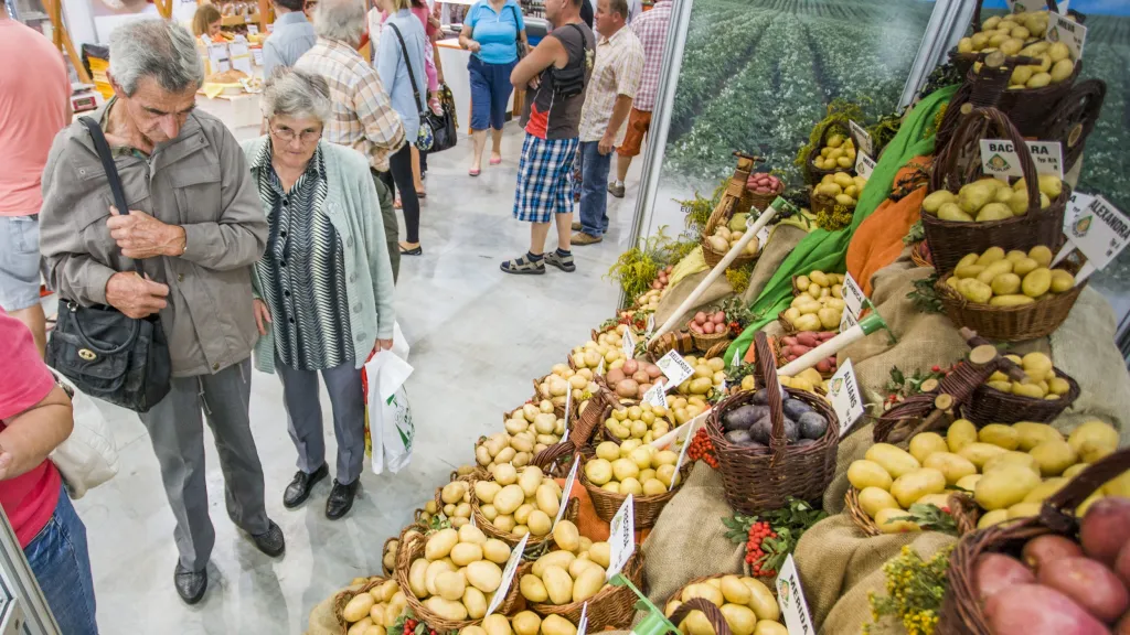 Agrosalon Země živitelka