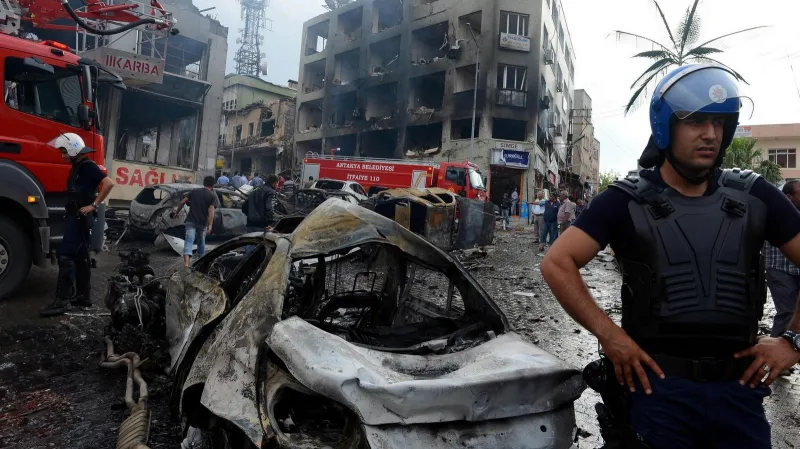 Následky pumového útoku v Turecku