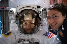 NASA chystá další dvě pracovní směny čistě ženského týmu vně ISS