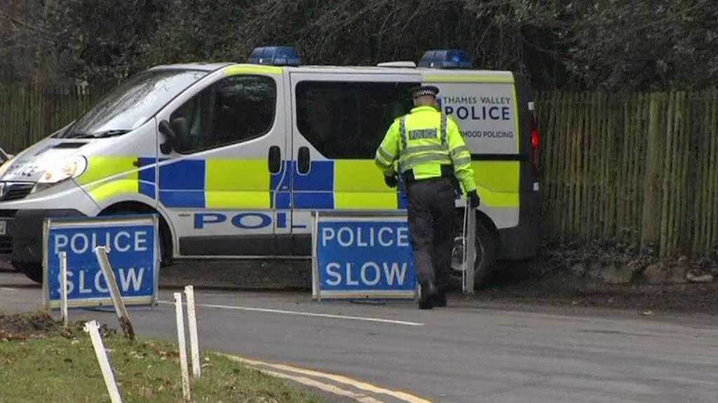 Britská policie u Berezovského rezidence v Ascotu