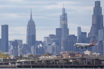 Kvůli shutdownu omezí v USA provoz desítek hlavních letišť