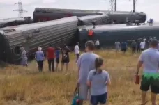 Při nehodě vlaku v Rusku utrpělo zranění 140 lidí, uvedly dráhy