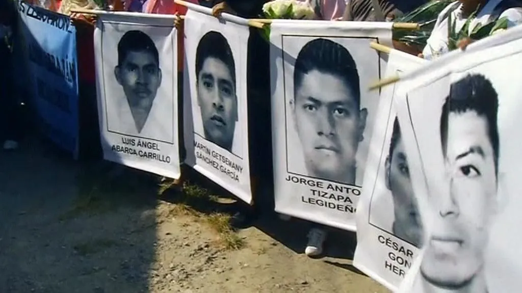Mexická policie pátrá po zmizelých studentech