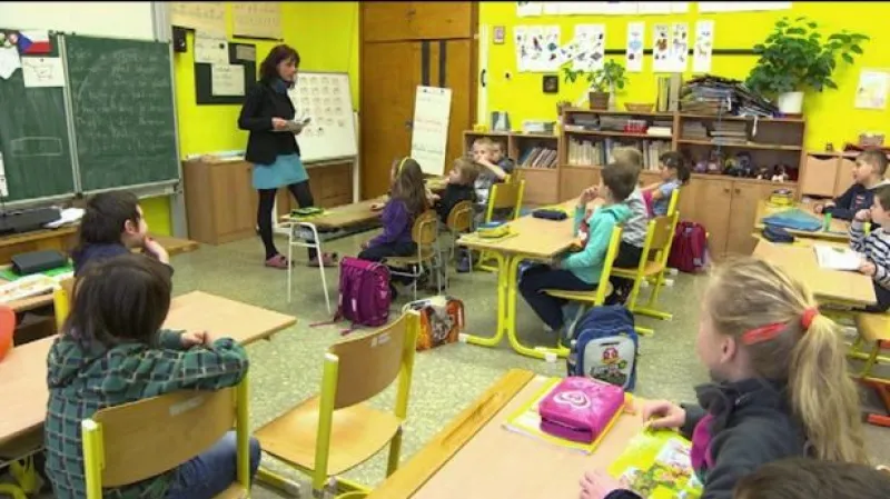 Sedm tisíc pedagogů by mělo do konce roku skončit
