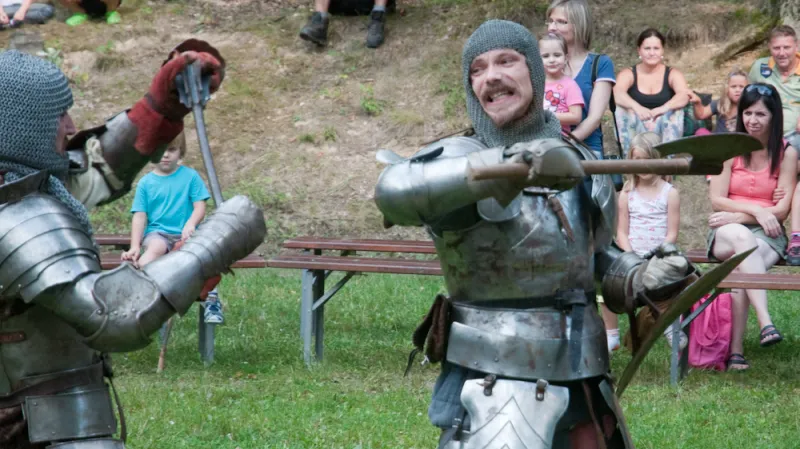 Šermíři ze společnosti W-Arlet