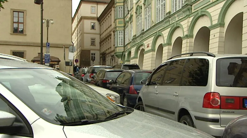 Parkování na Malostranském náměstí