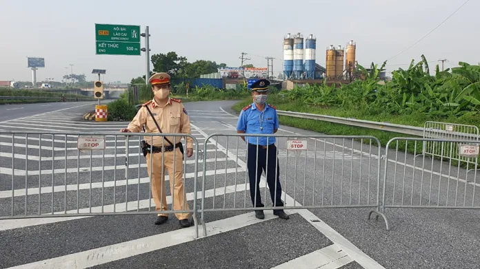 Policie hlídá uzavření Hanoje