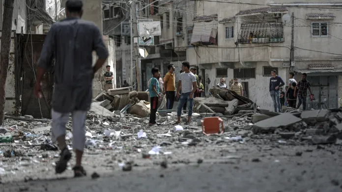 Poškozené budovy po náletech ve městě Gaza