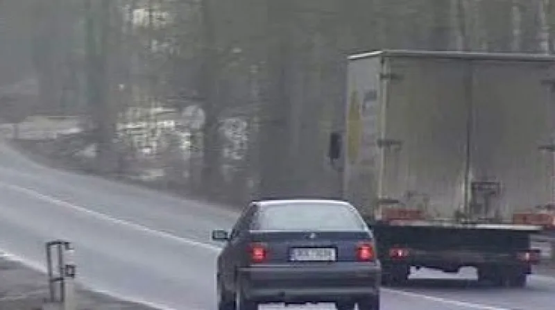 Protizákonné předjíždění na kritickém úseku silnice I/6