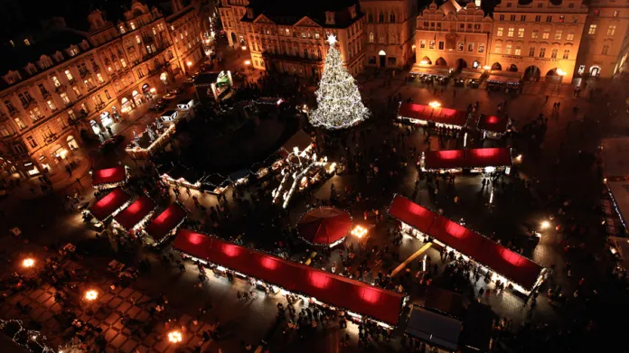 Vánoční výzdoba Staroměstského náměstí