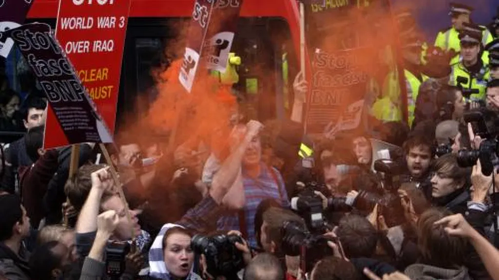 Protesty před BBC
