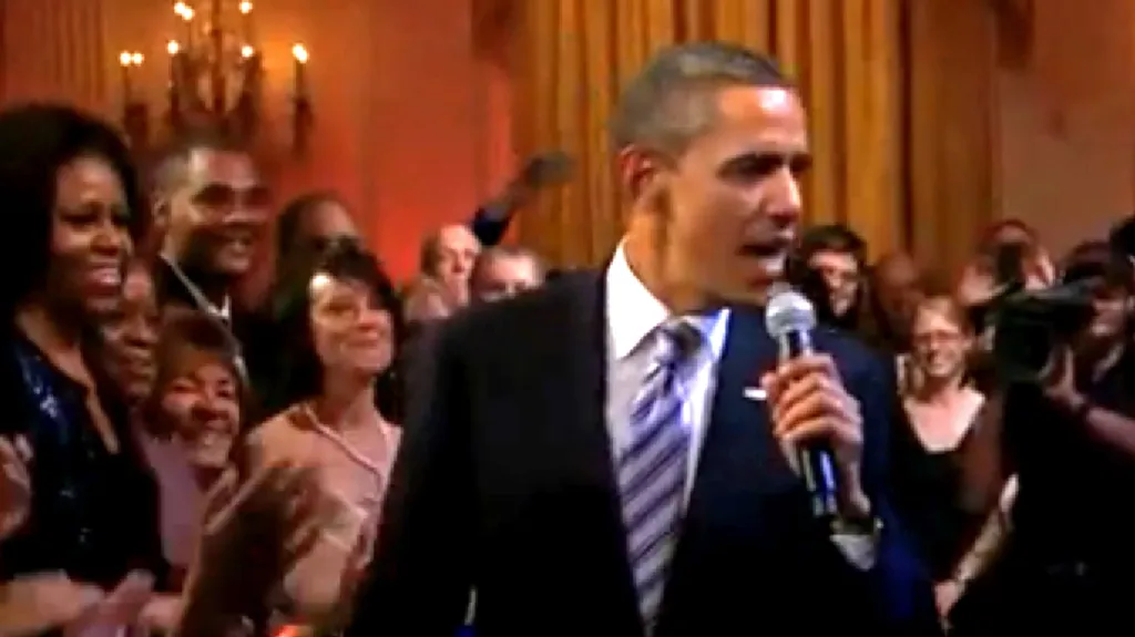 Obama zpívá Sweet Home Chicago