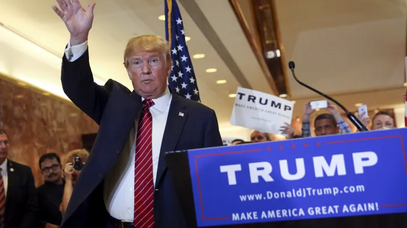 Donald Trump na brífinku ke své daňové politice