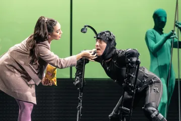 Martin Donutil se proměnil v brouka v divadelní počítačové hře