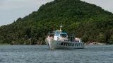 Výletní loď na Máchově jezeře - archivní snímek z roku 2014