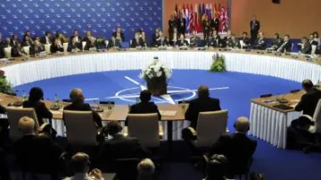 Jednání ministrů obrany NATO