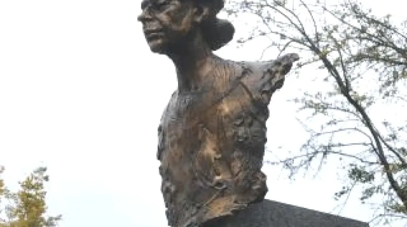 Busta Milady Horákové