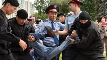 Demonstrace proti neférovosti voleb v Kazachstánu