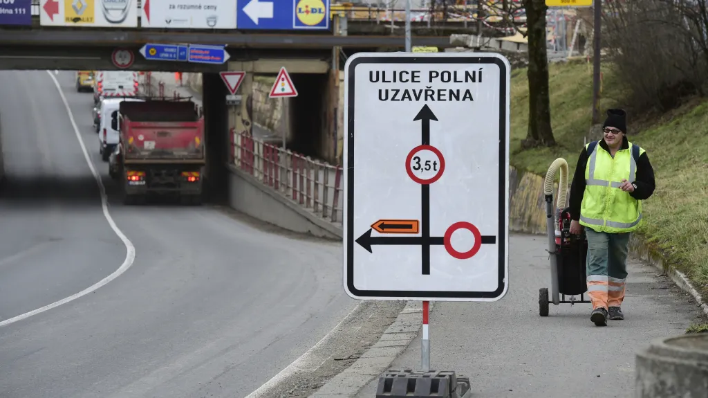 Omezení v dopravě na příjezdu do Přerova ve směru od Olomouce