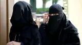 Poprvé v historii Saúdské Arábie mají ženy právo volit i kandidovat