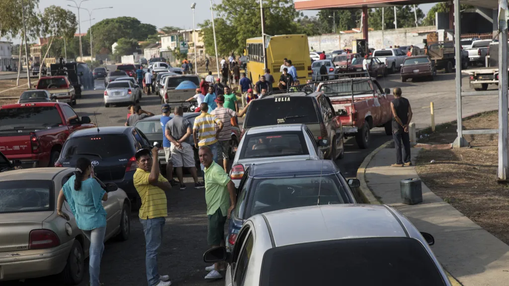 Fronta na benzin ve Venezuele