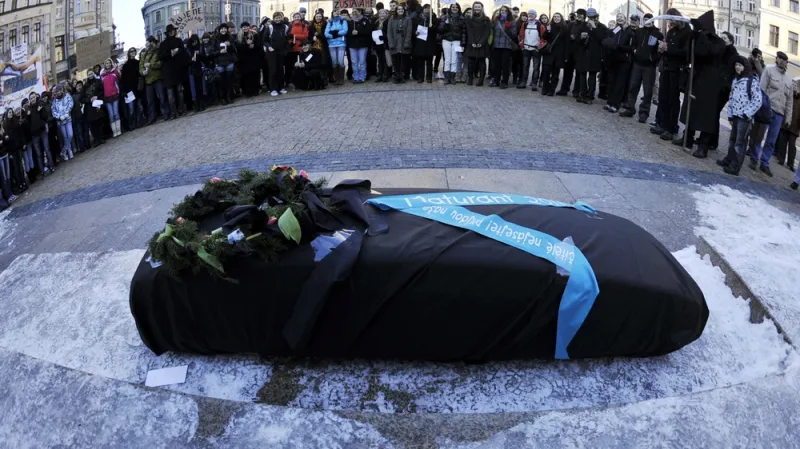 Liberecký protest proti slučování škol