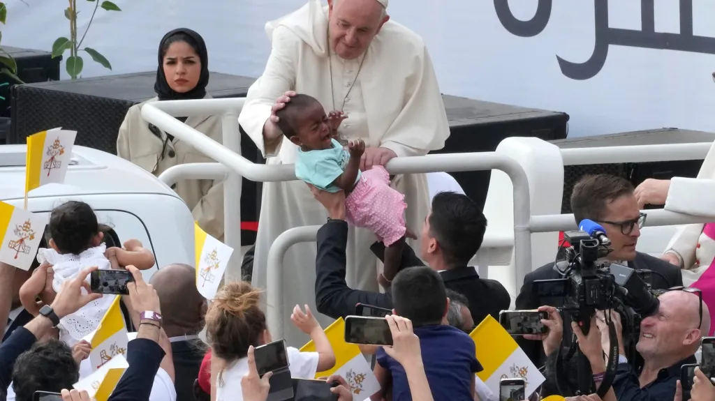 Papež František před mší v Bahrajnu