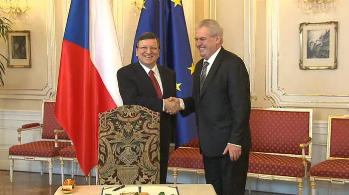 Miloš Zeman podepsal euroval