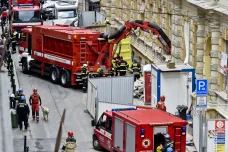 Policie obvinila dva lidi kvůli zřícení budovy v Mikulandské ulici v Praze