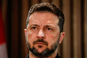 Zelenskyj tvrdí, že některé české firmy dodávají Rusku stroje k výrobě zbraní