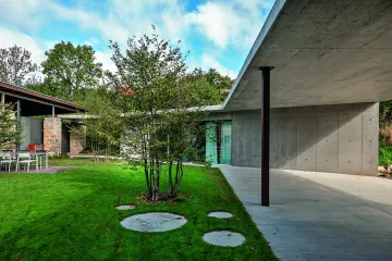 Nestačí, že je hezká, musí mít i nápad. Českou architekturu 2018–19 hodnotí ročenka